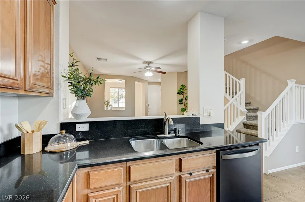 11668 Kindsland, Las Vegas, NV 89183