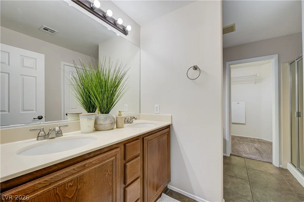 11668 Kindsland, Las Vegas, NV 89183