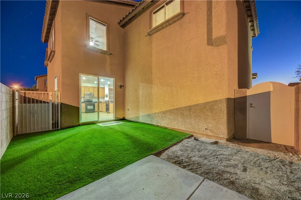 11668 Kindsland, Las Vegas, NV 89183