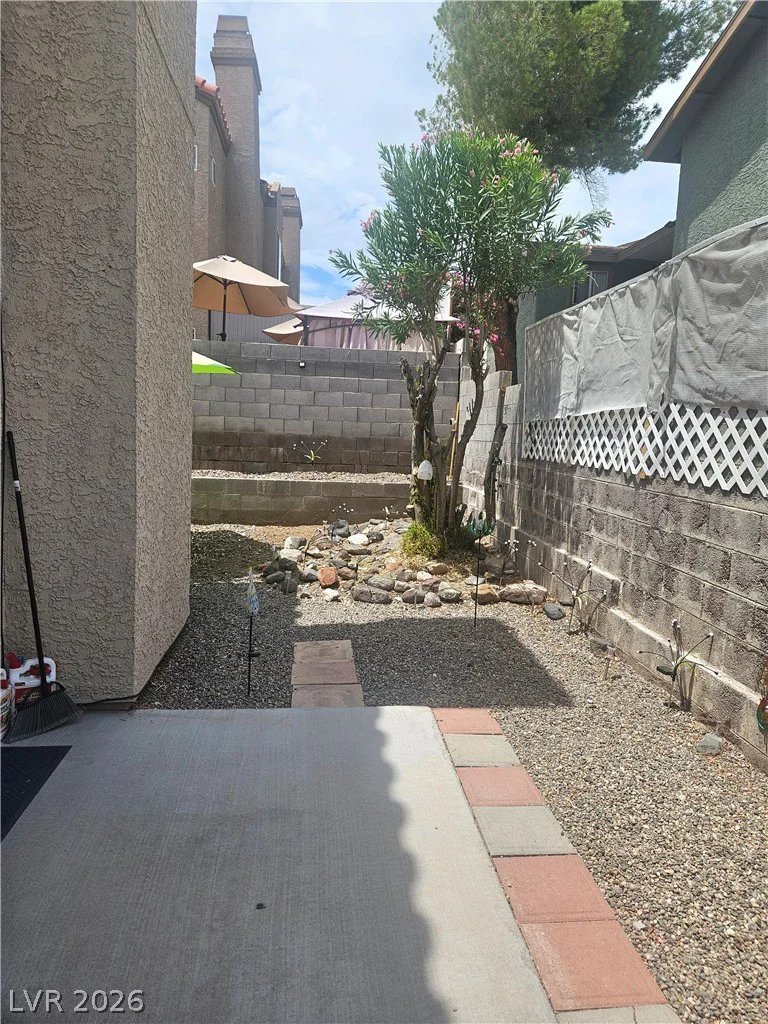 1727 Comstock, Henderson, NV 89014