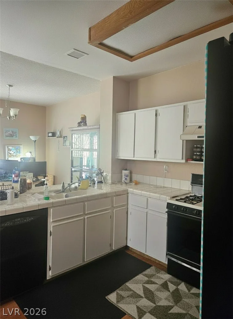 1727 Comstock, Henderson, NV 89014