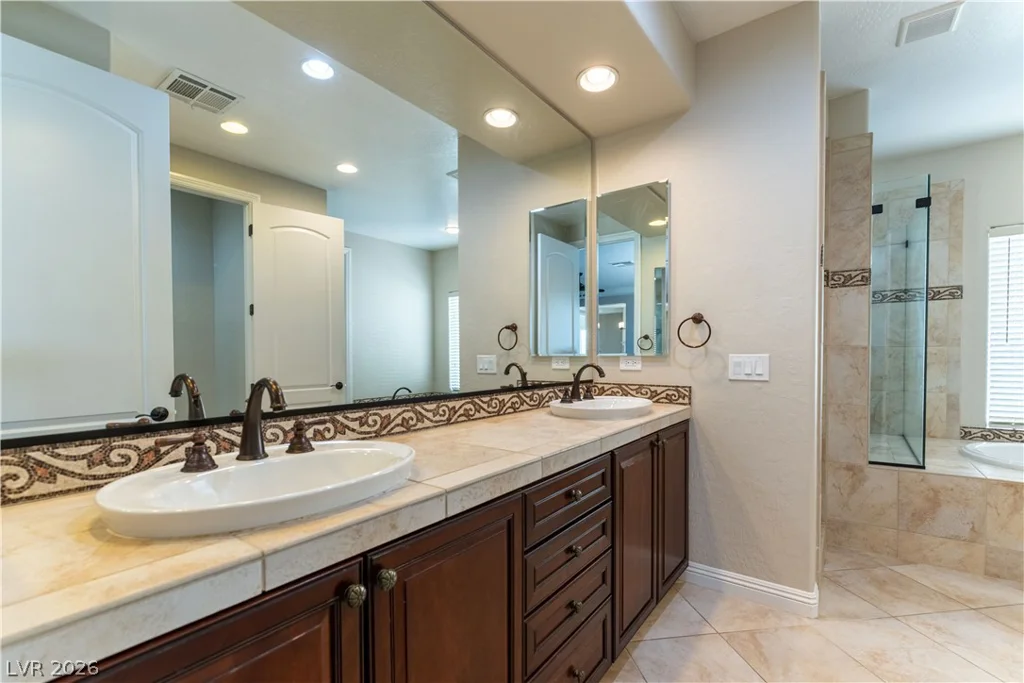 2777 Josephine, Henderson, NV 89044