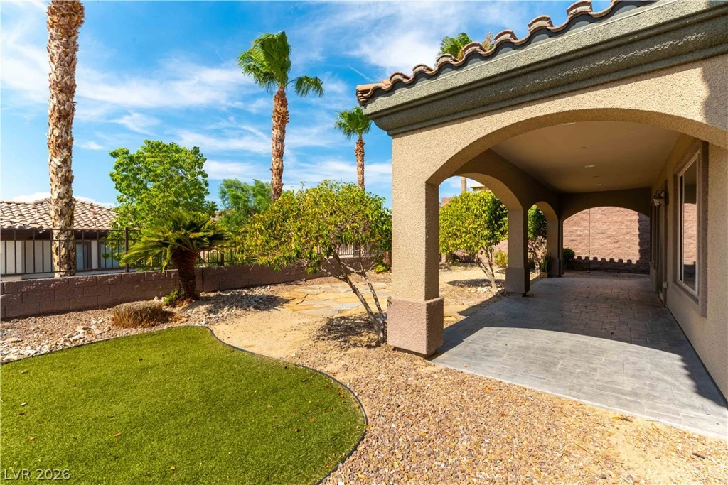 2777 Josephine, Henderson, NV 89044