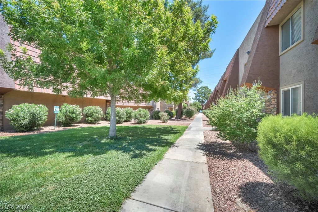 5140 Indian River, Las Vegas, NV 89103
