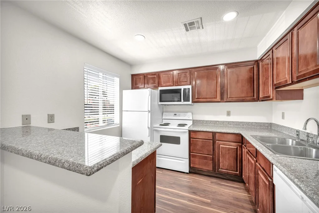 5140 Indian River, Las Vegas, NV 89103