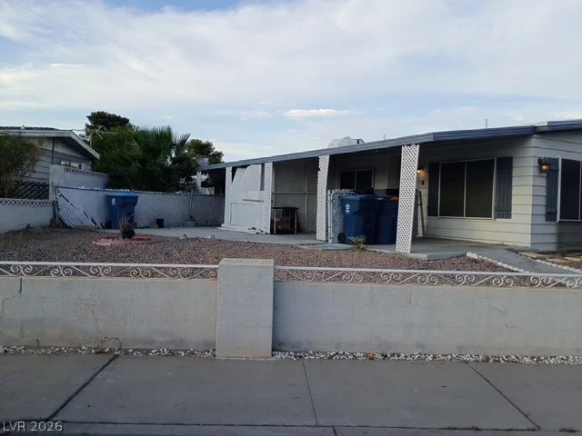 312 Sir Jeffery, Las Vegas, NV 89110