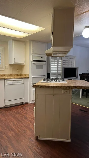 312 Sir Jeffery, Las Vegas, NV 89110