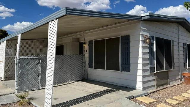 312 Sir Jeffery, Las Vegas, NV 89110