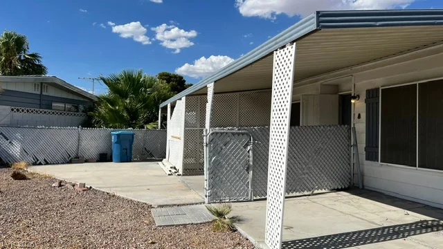 312 Sir Jeffery, Las Vegas, NV 89110