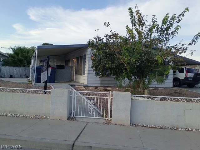 312 Sir Jeffery, Las Vegas, NV 89110