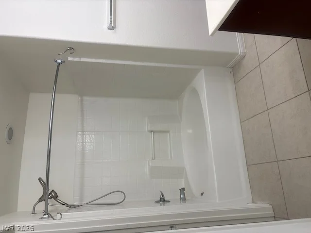10635 Gale Wind, Las Vegas, NV 89129