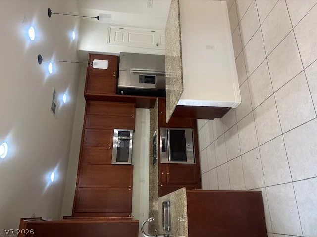 10635 Gale Wind, Las Vegas, NV 89129