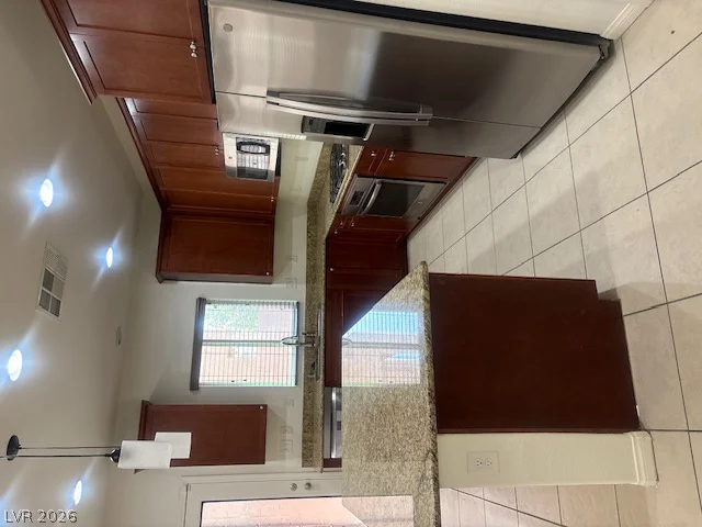 10635 Gale Wind, Las Vegas, NV 89129