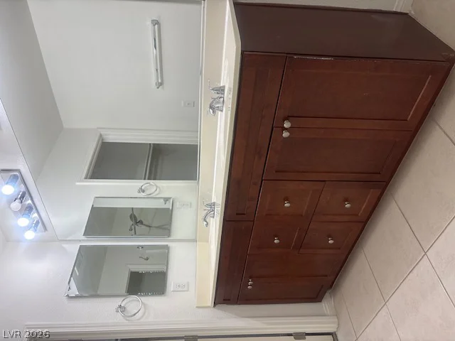 10635 Gale Wind, Las Vegas, NV 89129