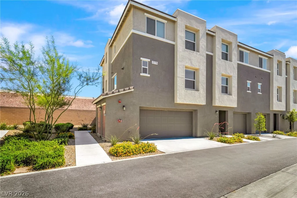 2775 Atomic Tangerine, Las Vegas, NV 89183