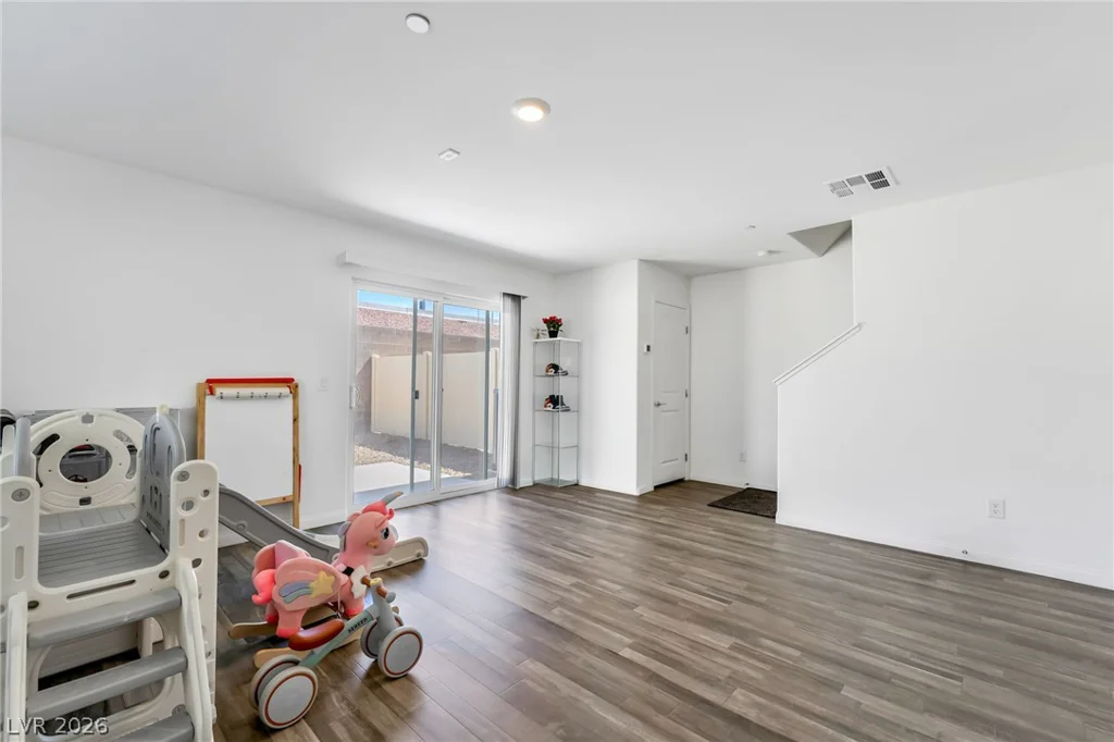 2775 Atomic Tangerine, Las Vegas, NV 89183