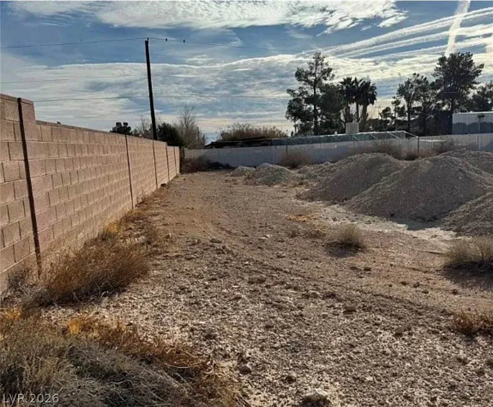 6520 W El Campo Grande Ave, Las Vegas, NV 89130