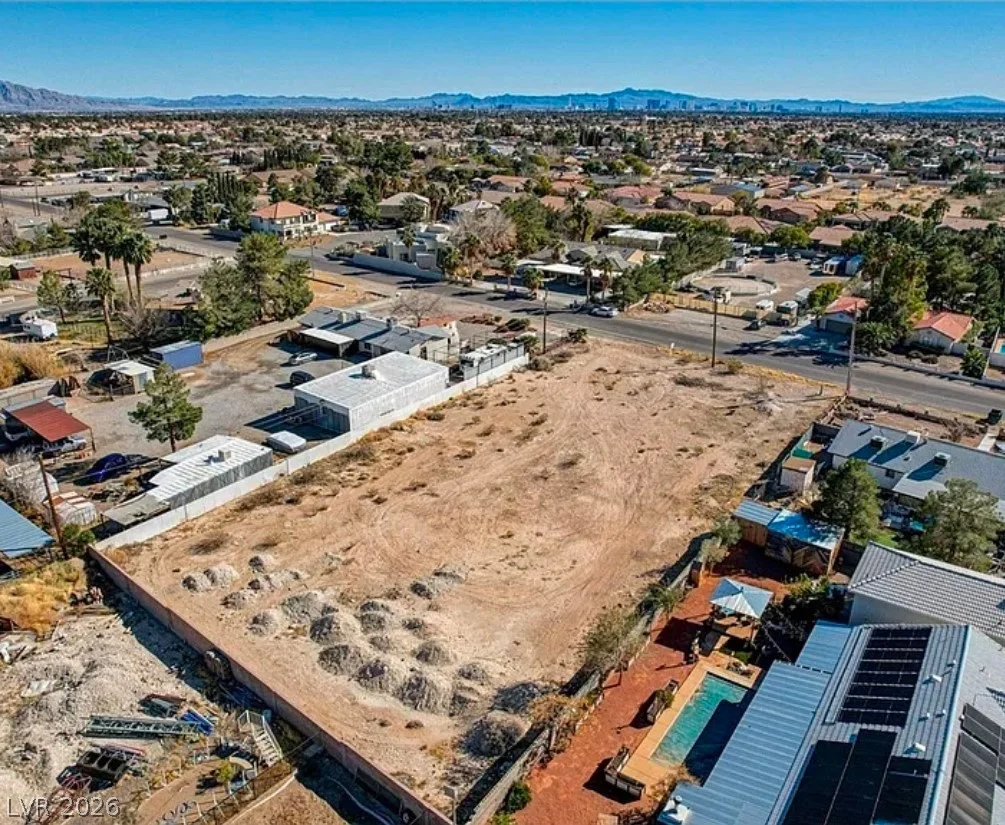 6520 W El Campo Grande Ave, Las Vegas, NV 89130