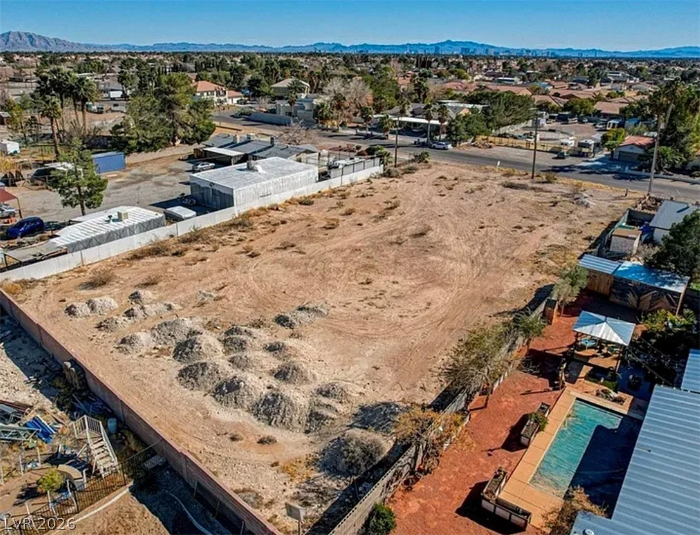 6520 W El Campo Grande Ave, Las Vegas, NV 89130