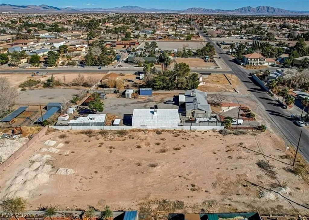 6520 W El Campo Grande Ave, Las Vegas, NV 89130