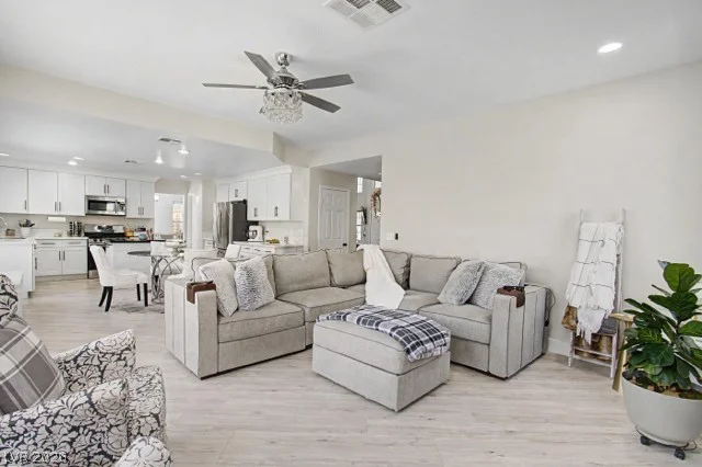 8421 Mount Nido, Las Vegas, NV 89147