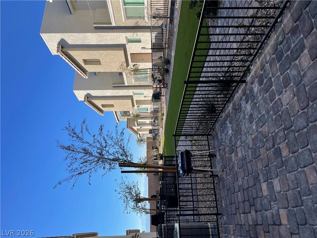 2628 Canary Yellow, North Las Vegas, NV 89086