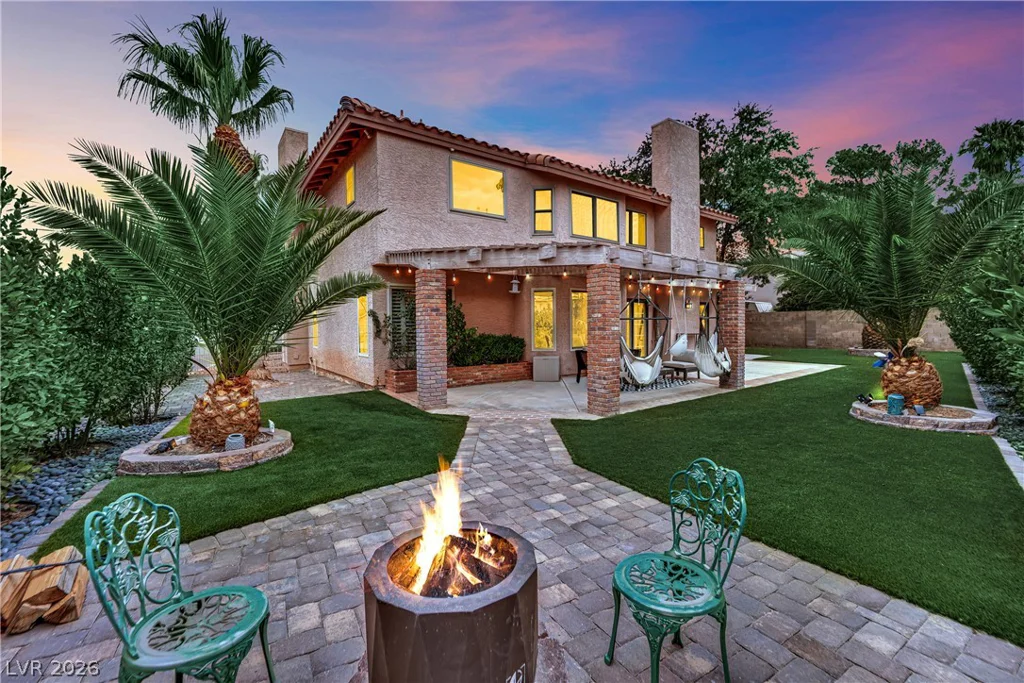 2936 Pleasant Lake, Las Vegas, NV 89117