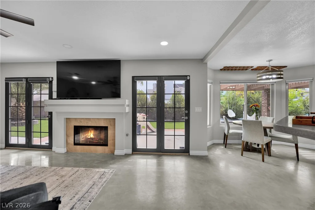 2936 Pleasant Lake, Las Vegas, NV 89117