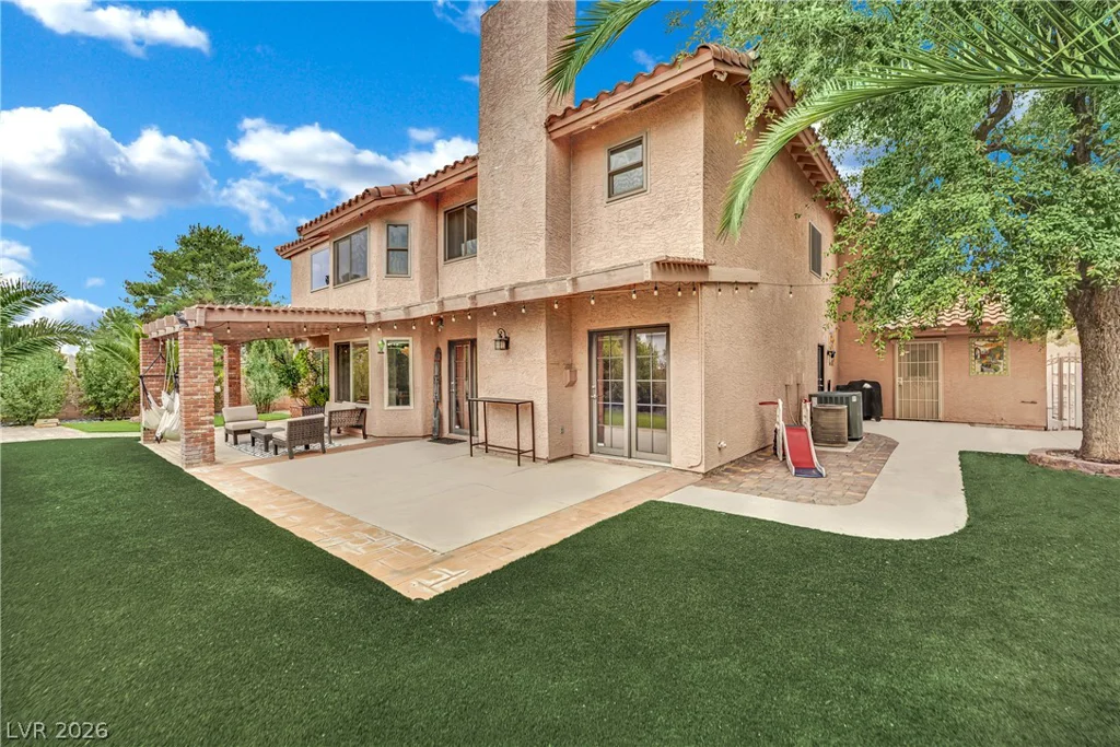 2936 Pleasant Lake, Las Vegas, NV 89117