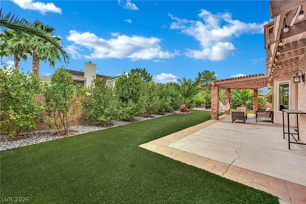 2936 Pleasant Lake, Las Vegas, NV 89117