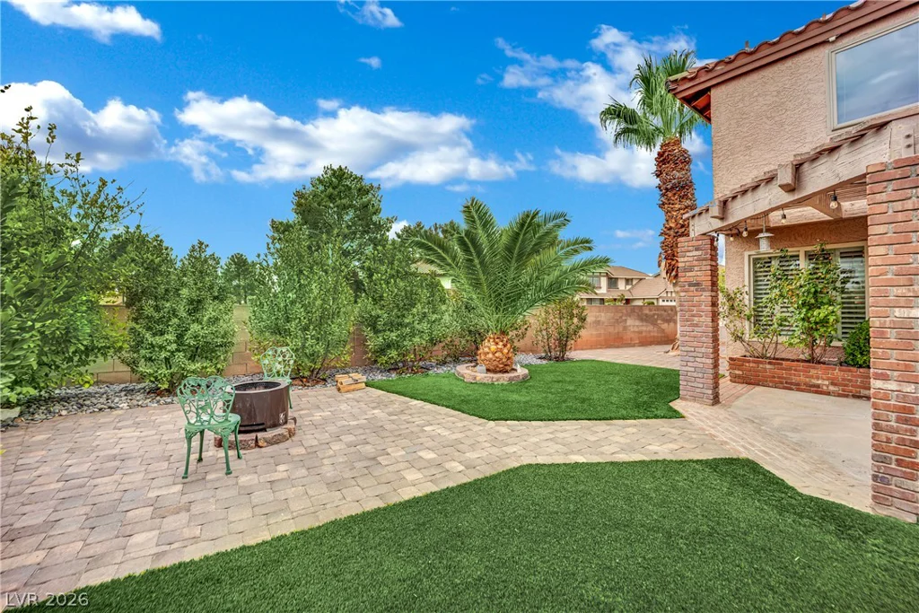 2936 Pleasant Lake, Las Vegas, NV 89117