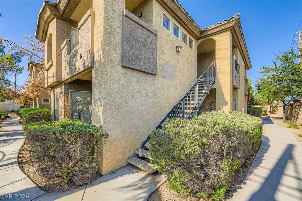4400 Jones, Las Vegas, NV 89103