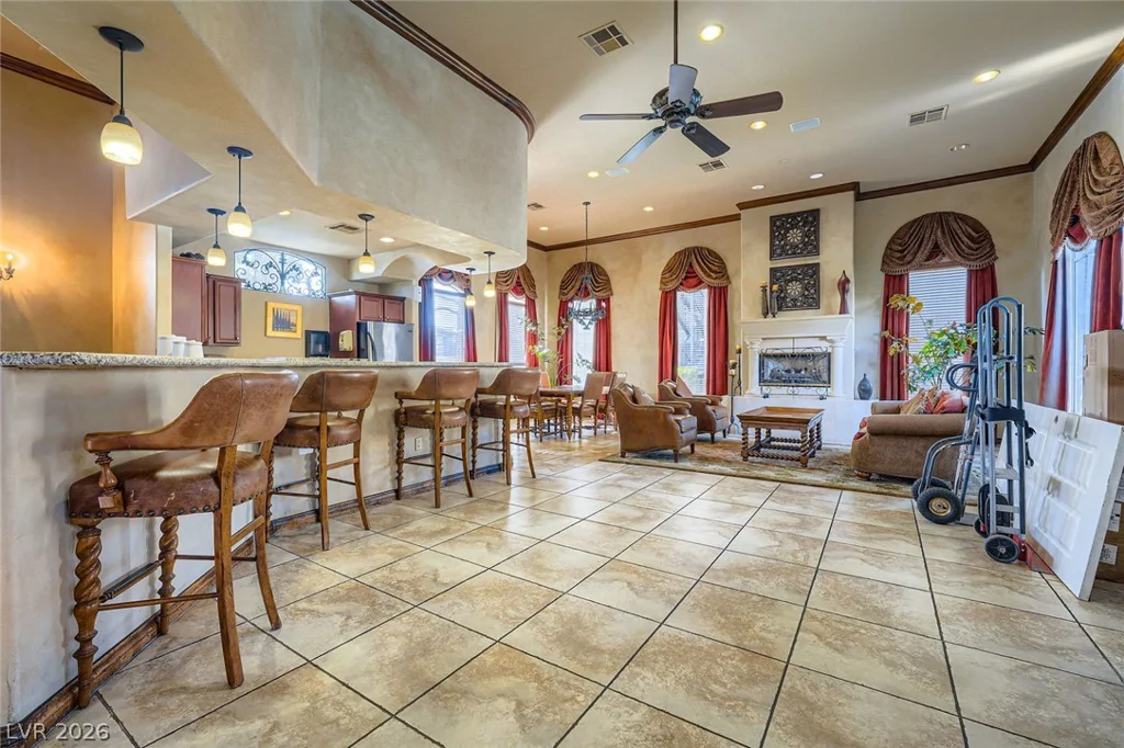 4400 Jones, Las Vegas, NV 89103