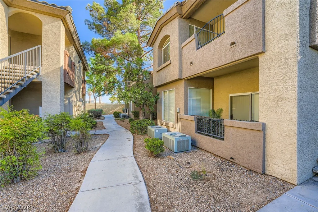 4400 Jones, Las Vegas, NV 89103