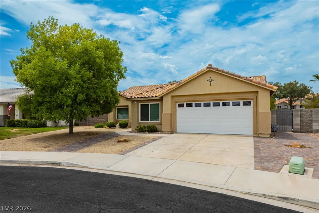 349 Perry Ellis, Henderson, NV 89014