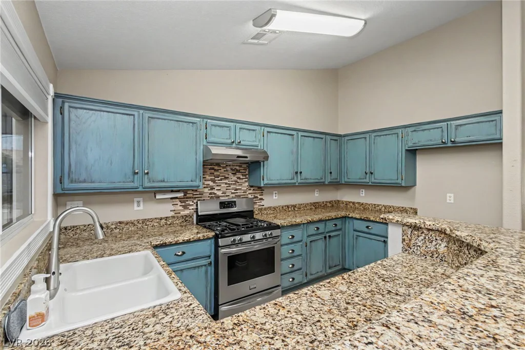 349 Perry Ellis, Henderson, NV 89014