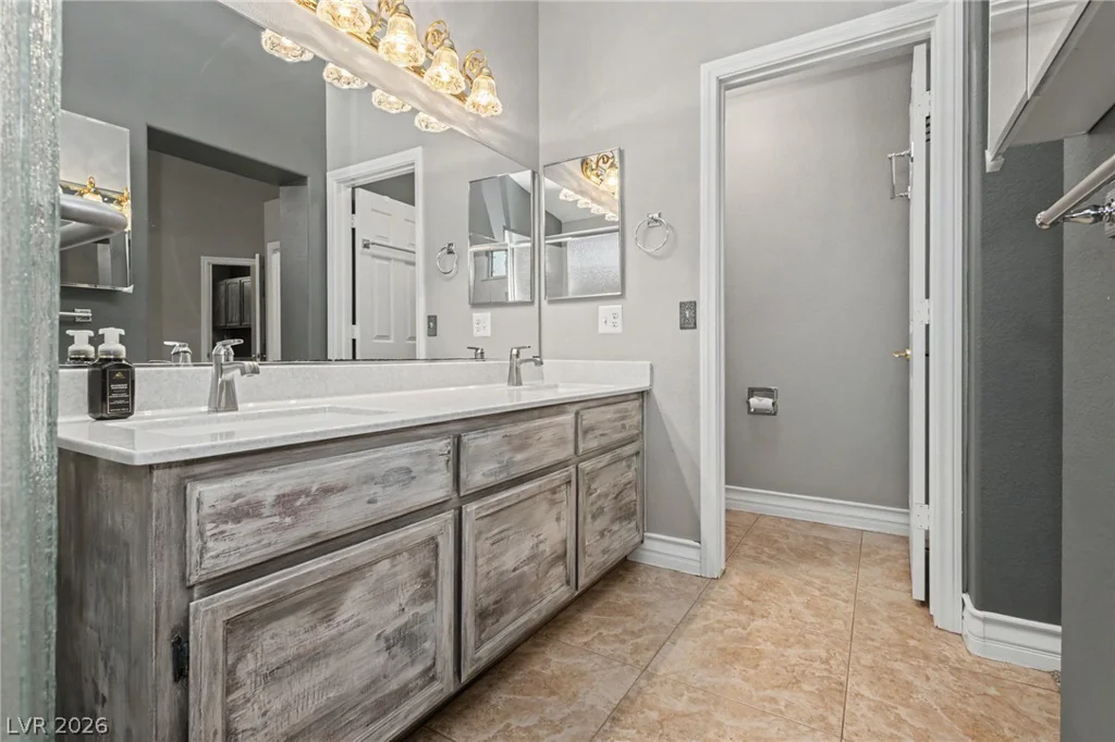 349 Perry Ellis, Henderson, NV 89014
