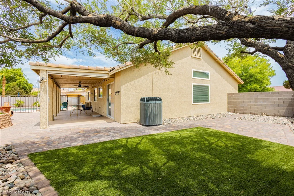 349 Perry Ellis, Henderson, NV 89014
