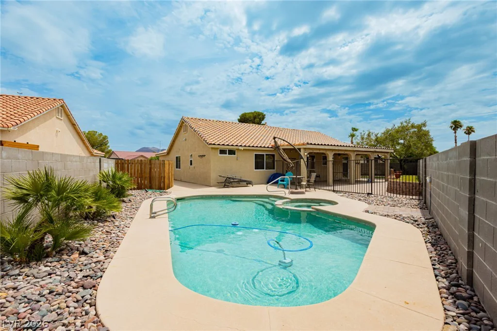 349 Perry Ellis, Henderson, NV 89014