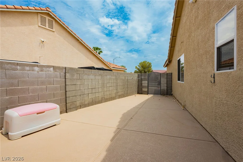 349 Perry Ellis, Henderson, NV 89014