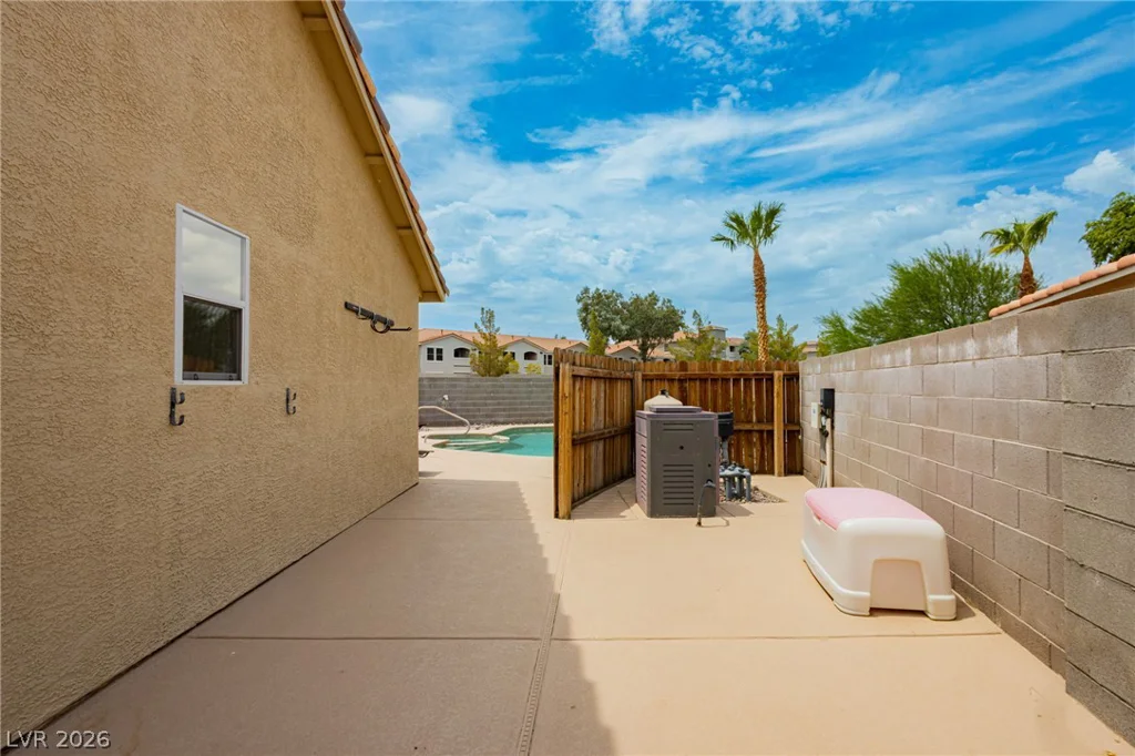 349 Perry Ellis, Henderson, NV 89014