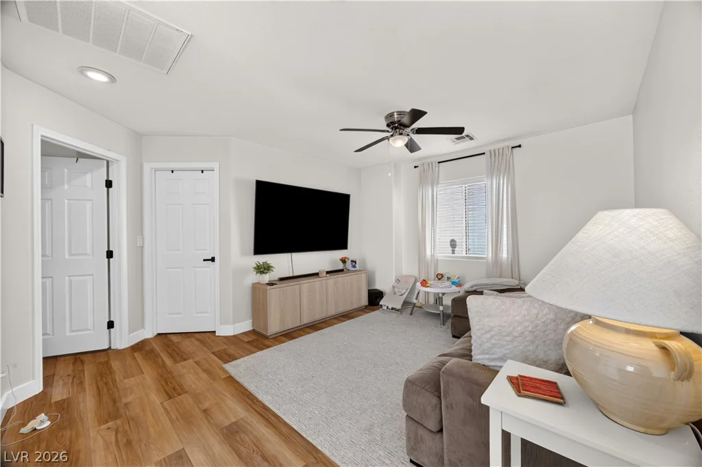 10517 Blanca Peak, Las Vegas, NV 89129