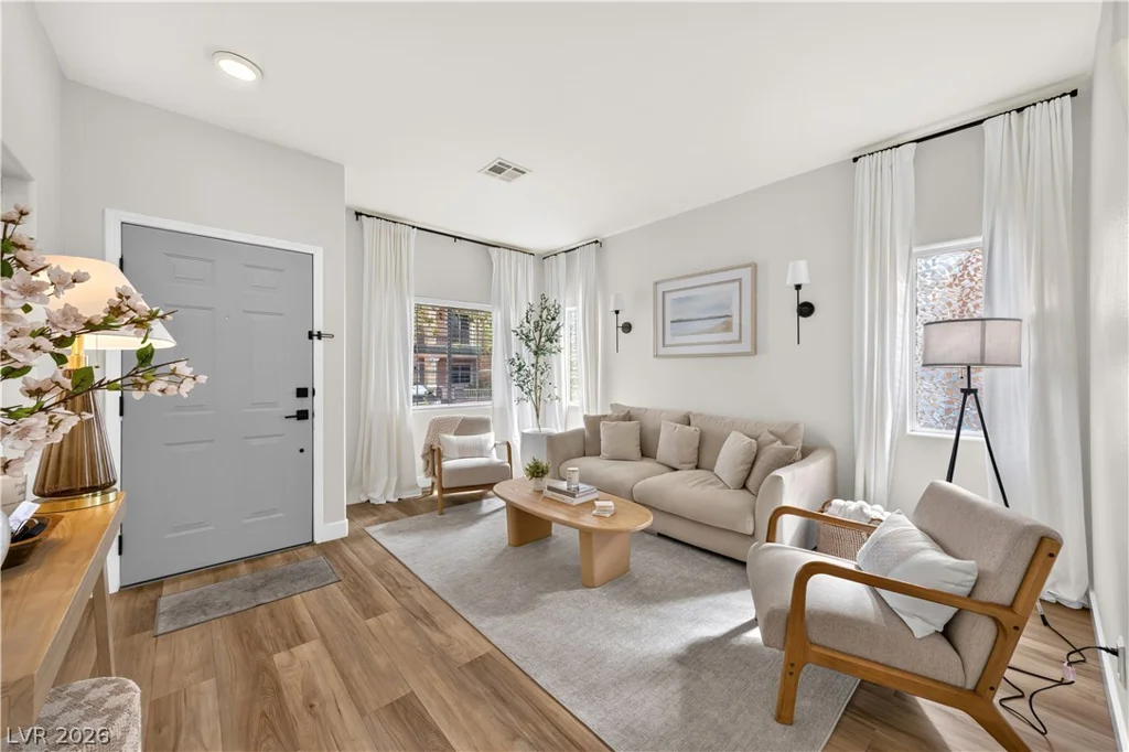 10517 Blanca Peak, Las Vegas, NV 89129