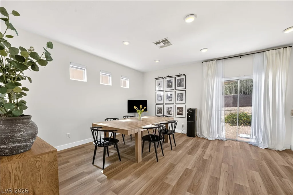 10517 Blanca Peak, Las Vegas, NV 89129