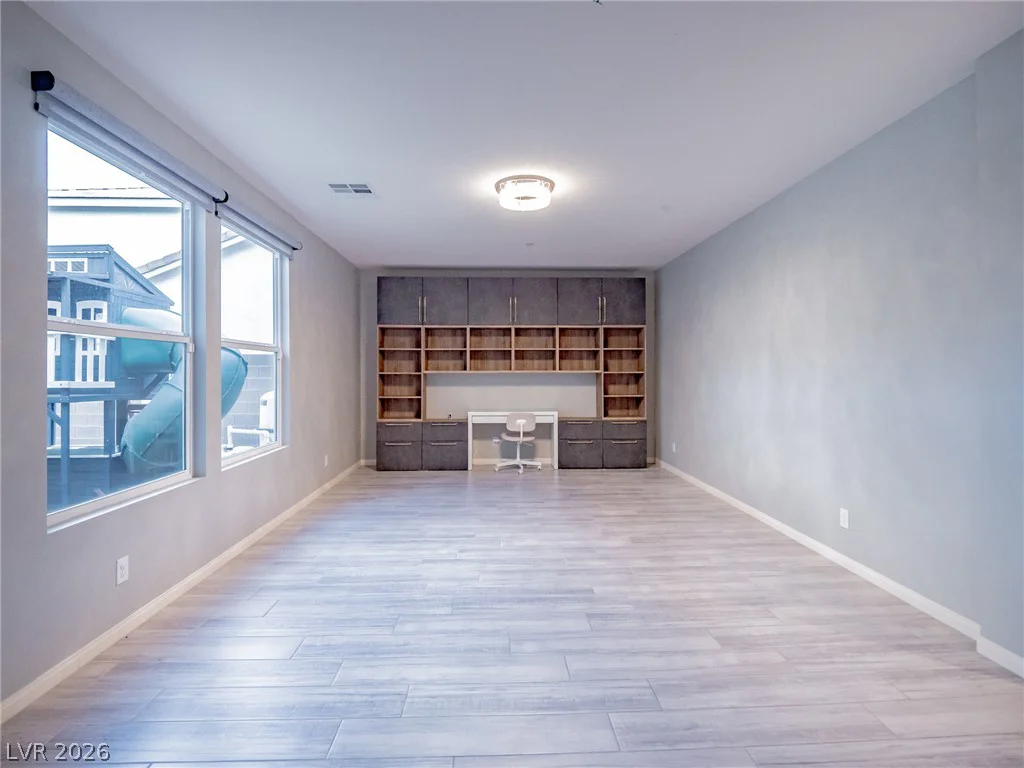 4504 Amazing View, Las Vegas, NV 89129