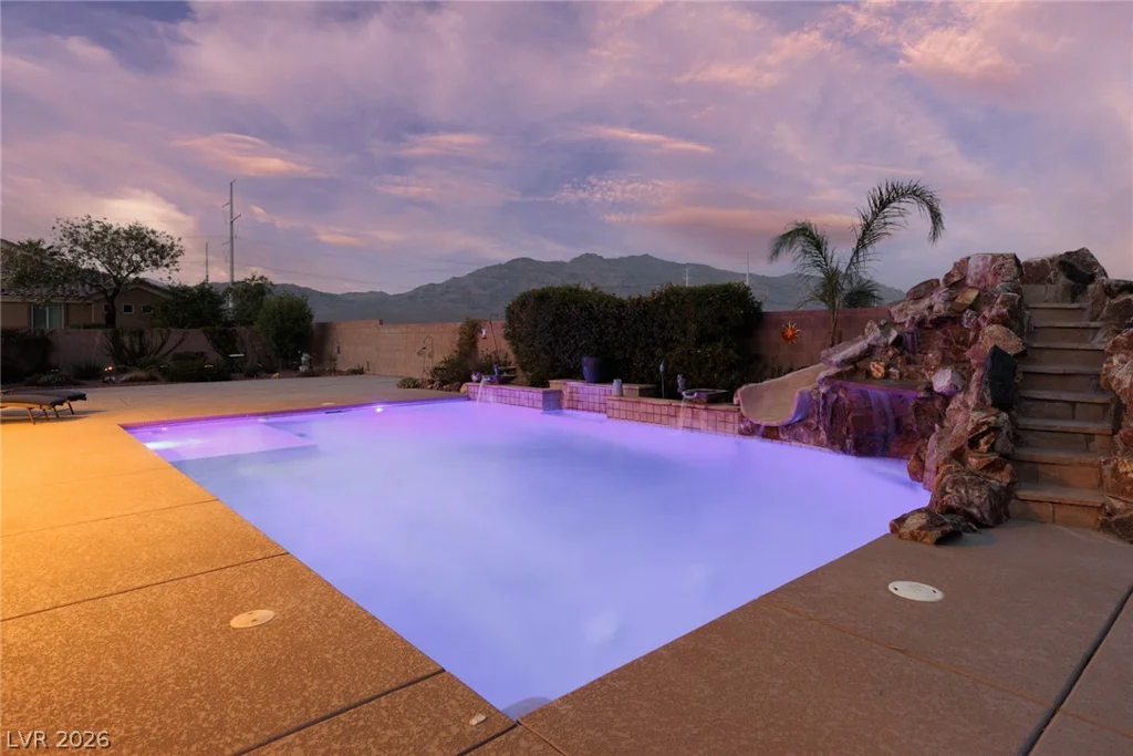 10320 All Seasons, Las Vegas, NV 89131