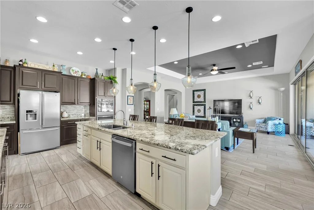 9802 Yellow Shadow, Las Vegas, NV 89149