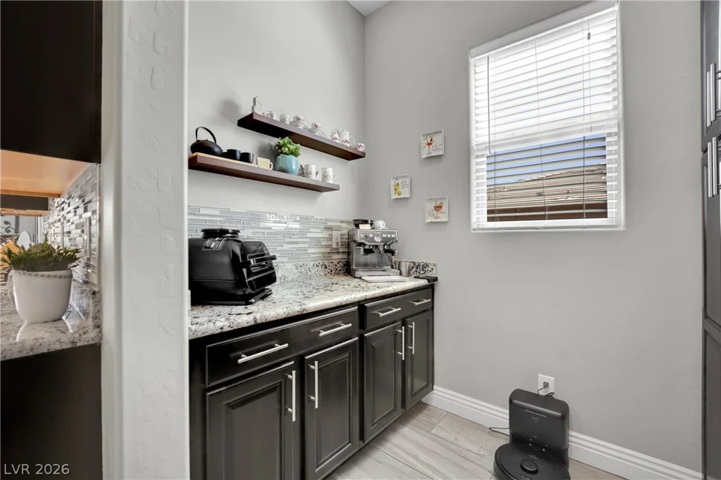 9802 Yellow Shadow, Las Vegas, NV 89149