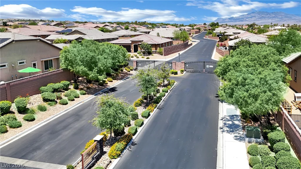 9802 Yellow Shadow, Las Vegas, NV 89149