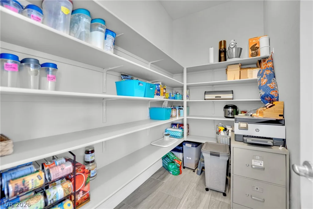 9802 Yellow Shadow, Las Vegas, NV 89149
